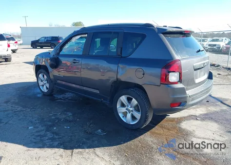 2016 Jeep Compass Sport z USA, uszkodzony, nr VIN 1C4NJCBA3GD611508